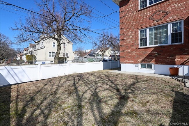 Building Photo - 241-01 Caney Rd