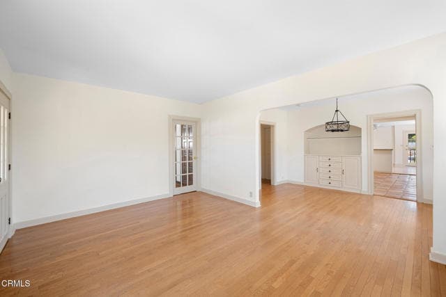 Building Photo - 3360 Glenrose Ave