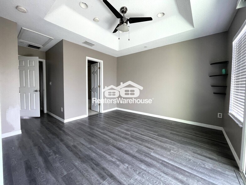 Building Photo - 507 Vincinda Crest Way