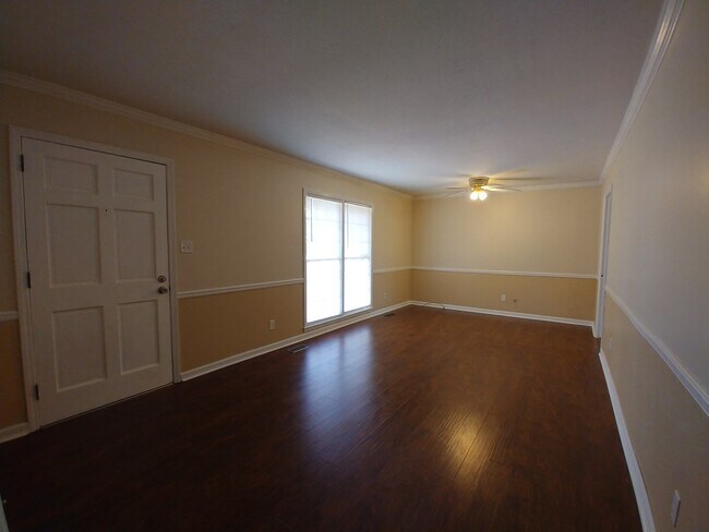 Building Photo - 2625 Partridge Dr