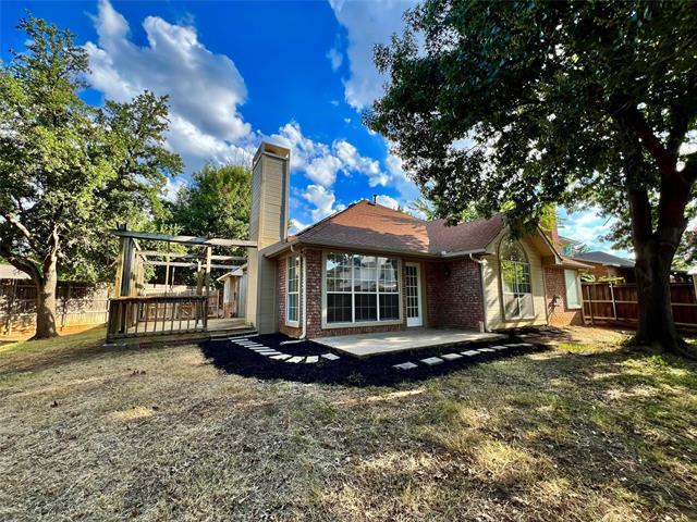 Building Photo - 1800 Quail Hollow Dr