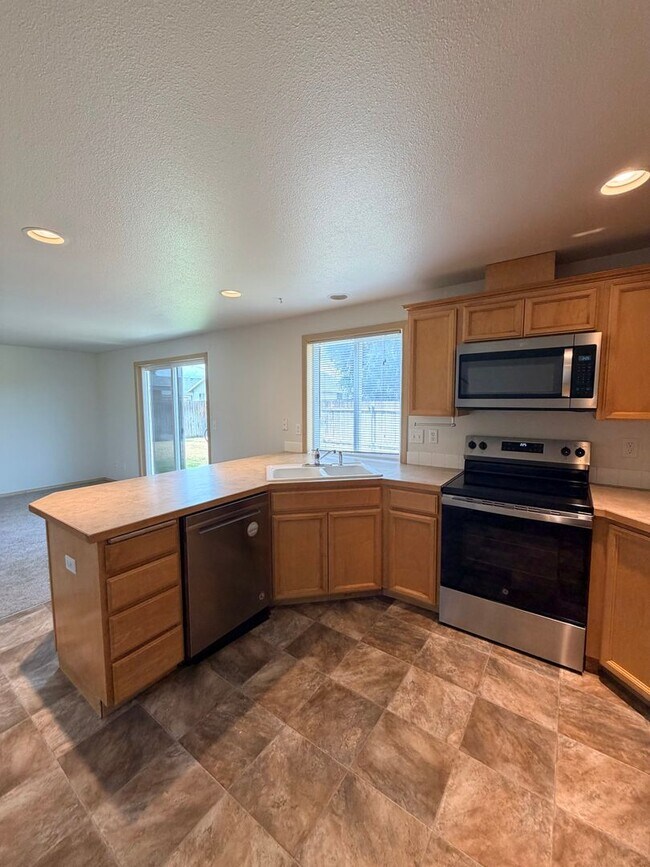 Building Photo - 4003 Messara Ln