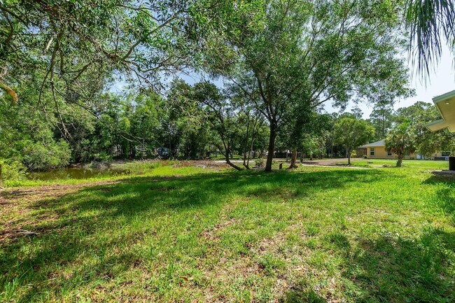 Building Photo - 11735 150th Ct N
