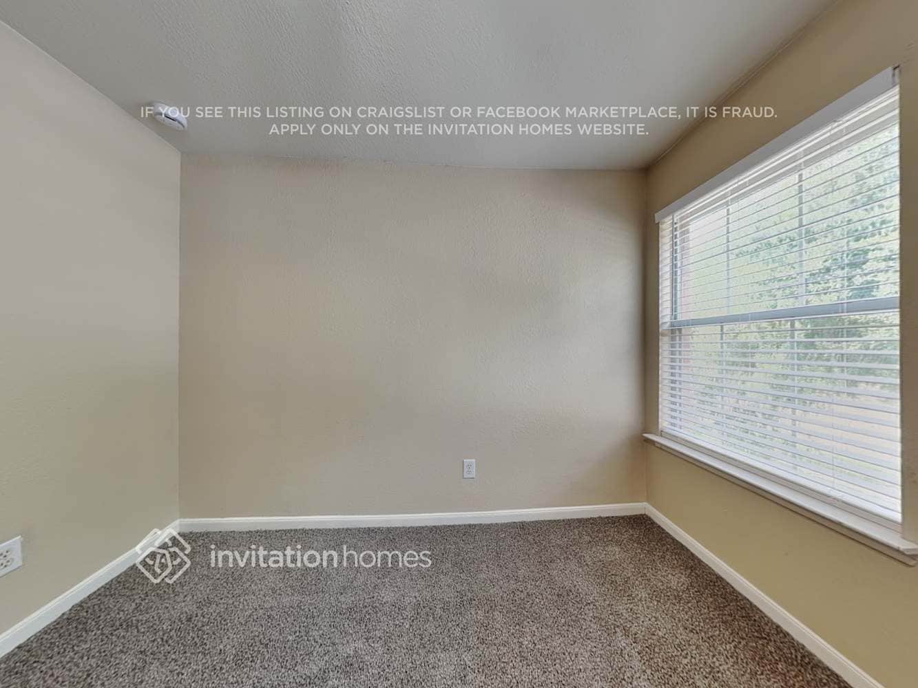 Building Photo - 13742 Clarks Fork Dr