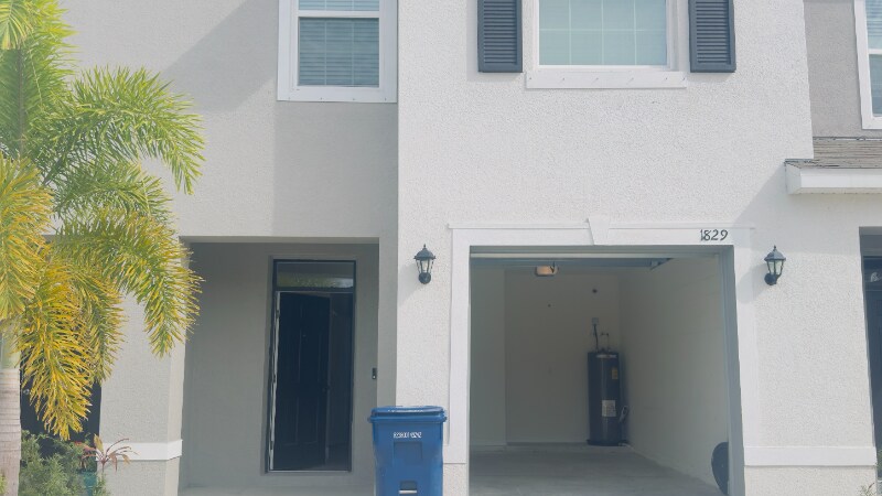 Building Photo - 1829 Pleasant Maple Ct