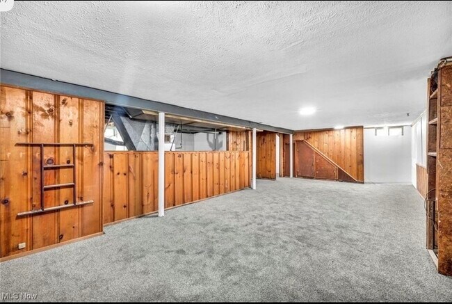 Building Photo - 24630 Alberton Rd