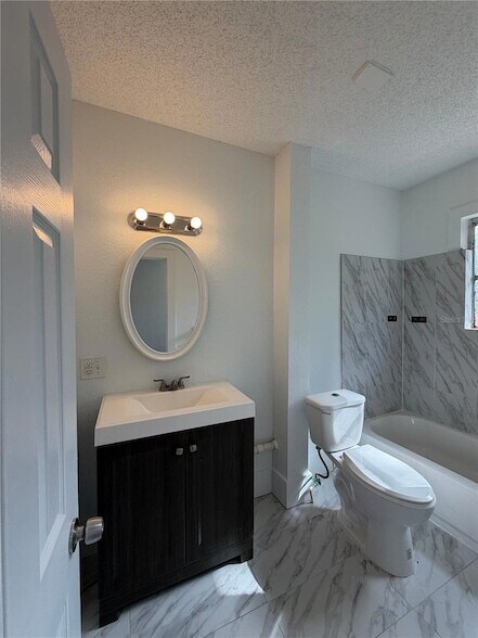 Building Photo - 1762 32nd St