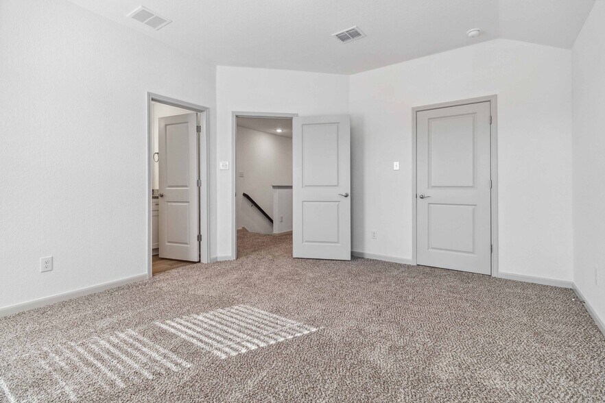 Building Photo - 10207 Tulipwood Run