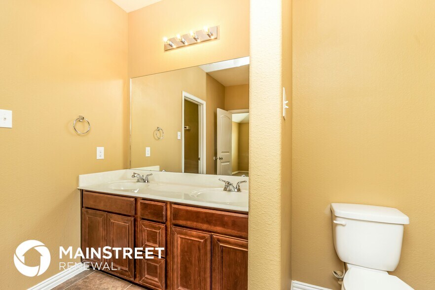 Building Photo - 7657 Hollow Point Dr