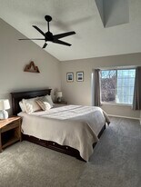 Building Photo - 1818 S Quebec Way