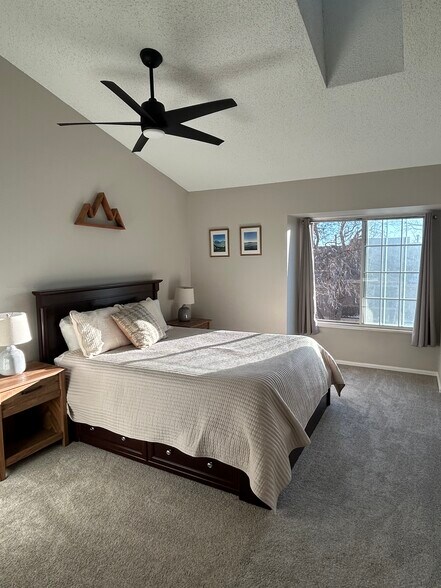 Building Photo - 1818 S Quebec Way