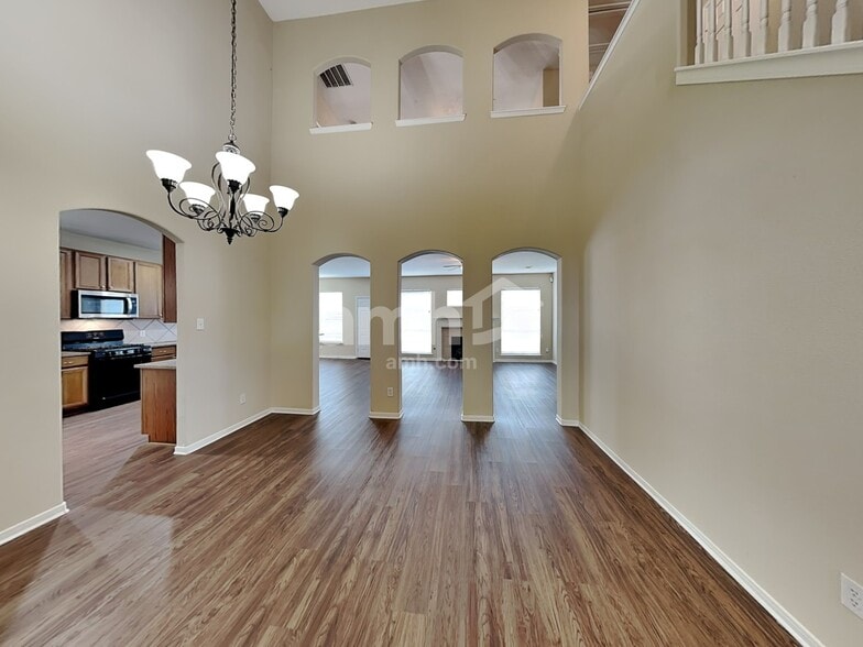 Building Photo - 2902 Auburn Falls Ln