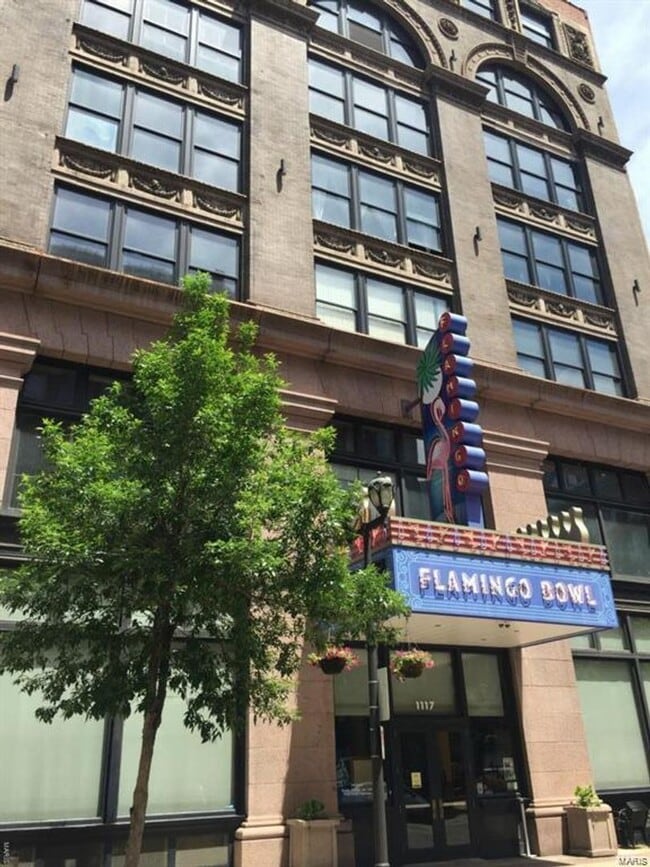 Primary Photo - 1113 Washington Ave