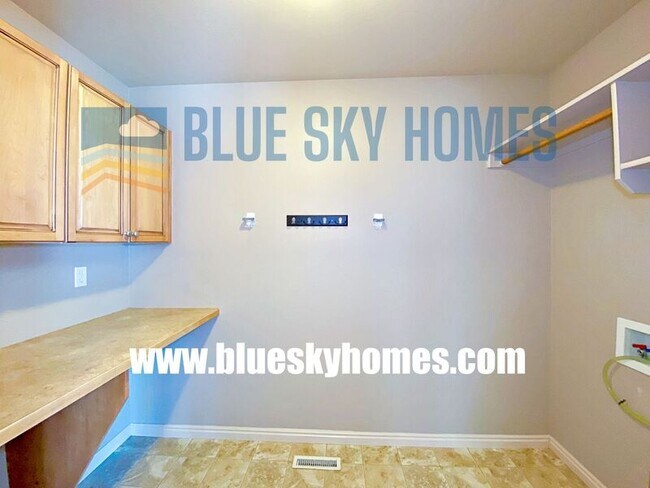 Building Photo - 3417 S Murlo Way