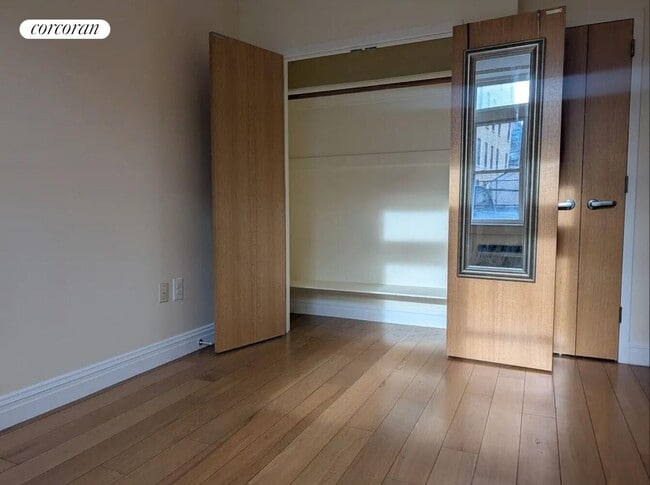 Building Photo - 70 W 139th St