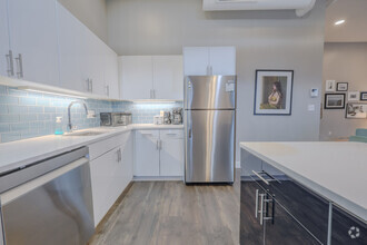 Building Photo - 6 Hamilton Pl