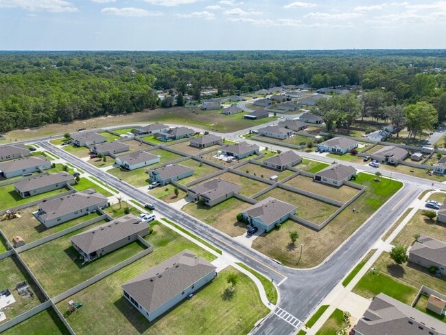 Building Photo - 1555 Ct-50