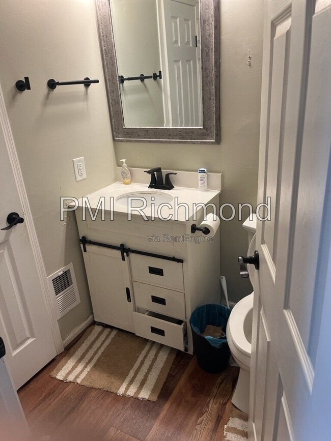 Building Photo - 4802 Ballyshannon Ct