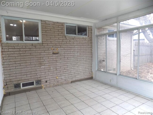 Building Photo - 39417 Cather St