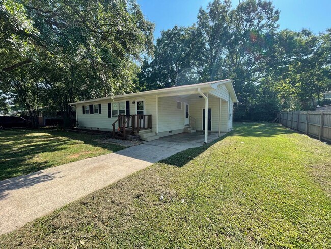 Building Photo - Updated 3/1 House in Lindale $1,295