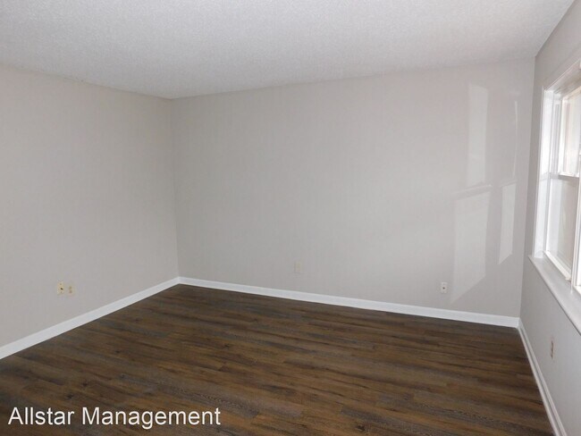 Building Photo - 4 br, 1.5 bath House - 1391 Whitworth Cove