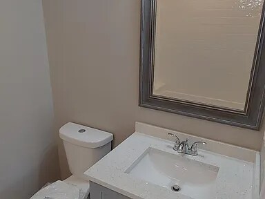 Building Photo - 4211 N Harding Ave