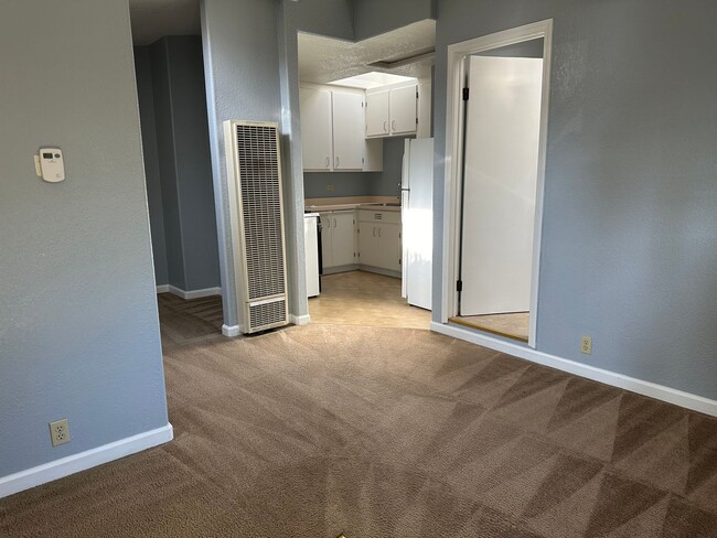 Building Photo - 14850 Elton Dr