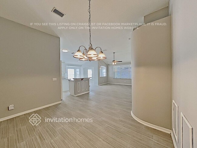 Building Photo - 1831 Greystone Heights Dr