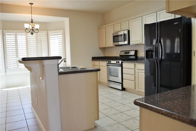 Building Photo - 6332 Franklin Vista Dr