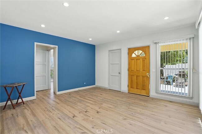 Building Photo - 10416 Fairgrove Ave