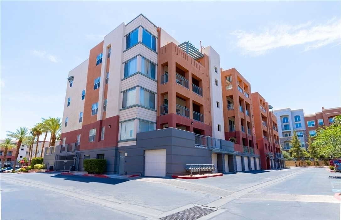 Building Photo - 47 E Agate Ave