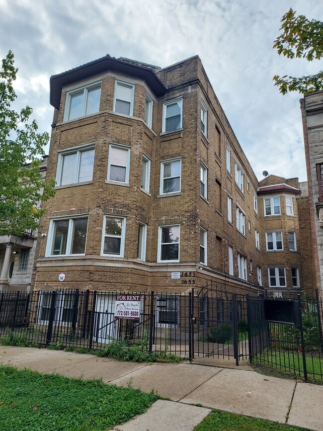 Building Photo - 3655 W Lexington St