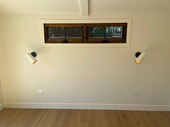Building Photo - Completely Remodeled Home in Prime Los Gat...