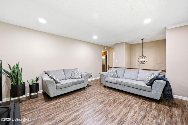 Building Photo - 3605 Birnamwood Ct