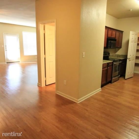 Building Photo - 2 br, 2.5 bath Condo - 253 Club Circle Dri...