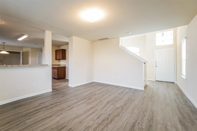 Building Photo - 2446 Tomica Ct