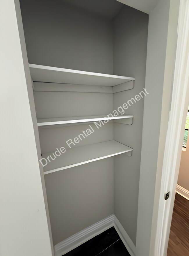 Building Photo - Remodel and Charming Home