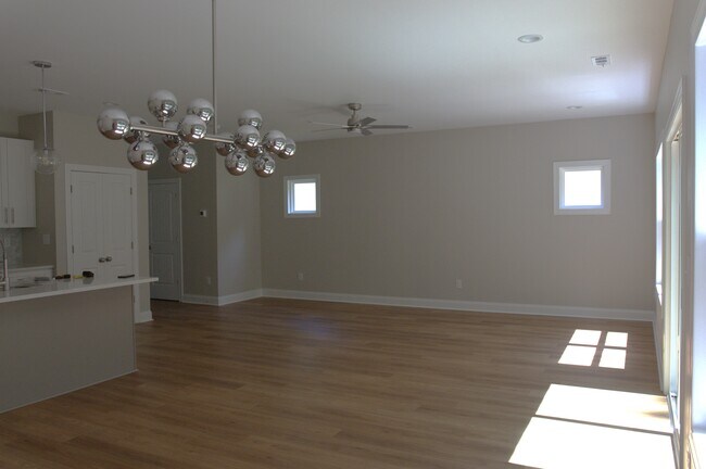 Building Photo - 7444 Malabar Rd