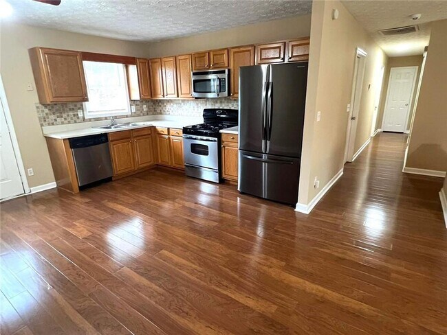 Building Photo - 2868 Rocky Pointe Way