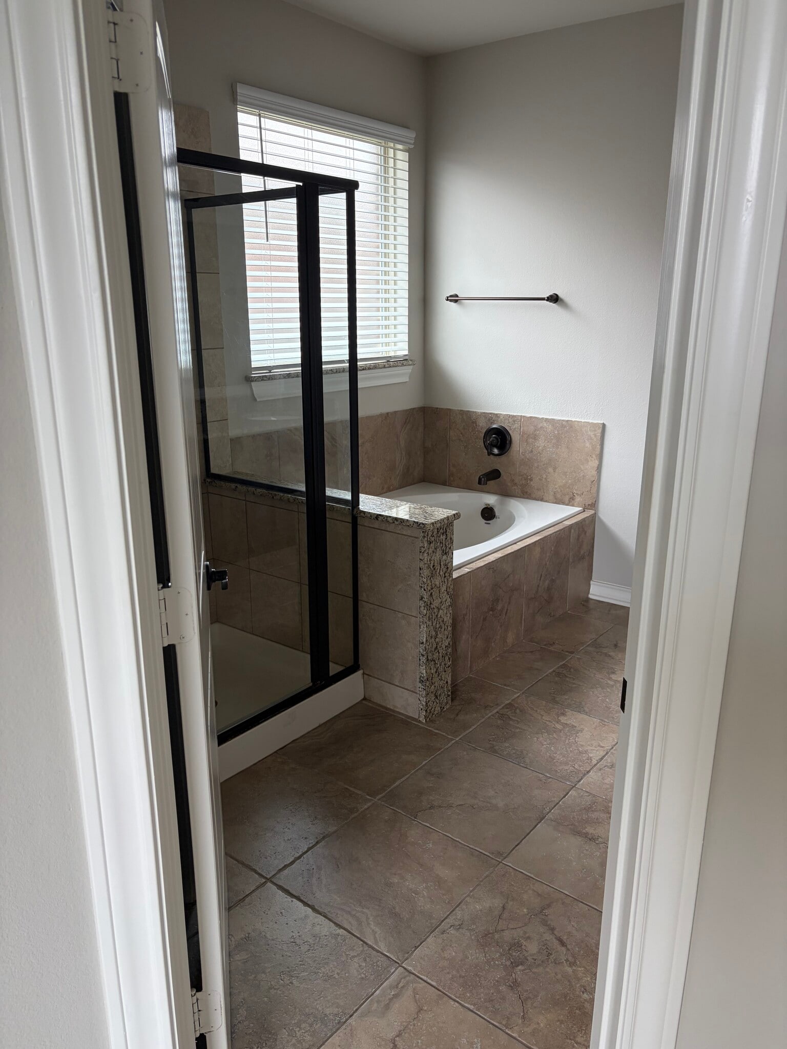 Building Photo - 3634 Diamond Creek Dr
