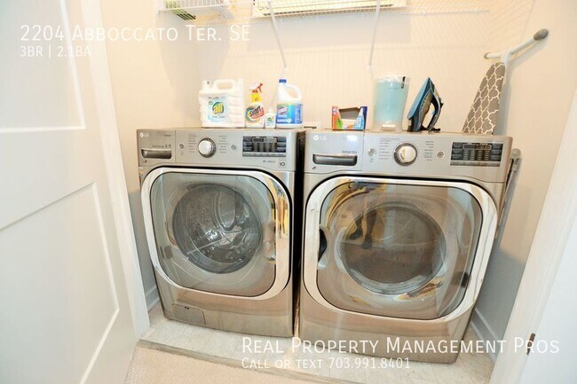 Building Photo - 2204 Abboccato Terrace SE