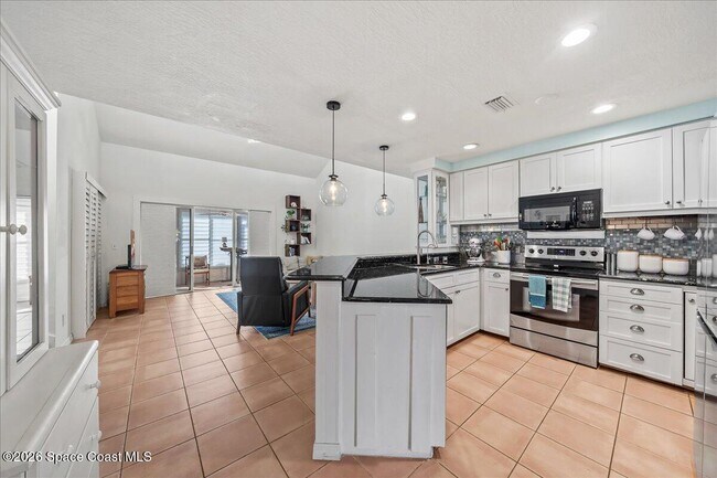 Building Photo - 119 Casseekee Trail