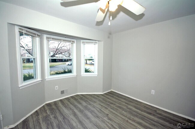 Building Photo - 1 Orchid Ct