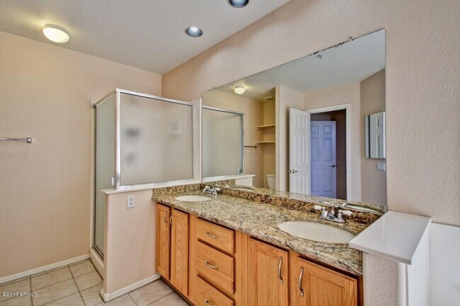 Building Photo - 9649 E Friess Dr