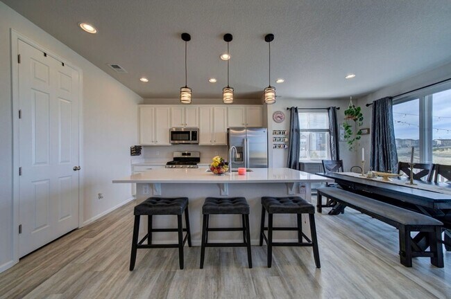 Building Photo - 8262 Buffalo Horn Dr