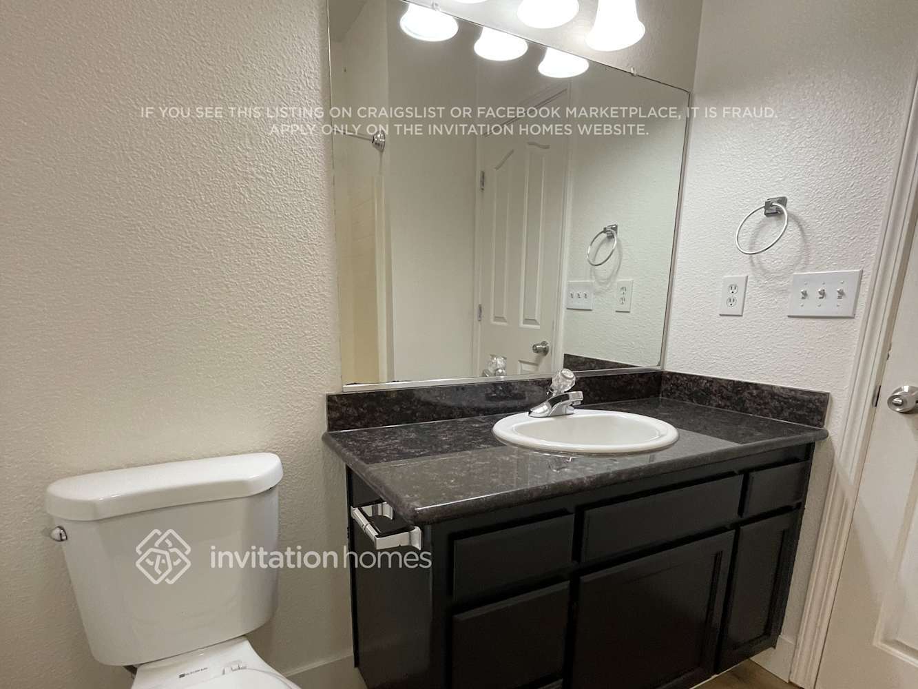 Building Photo - 1531 Berkshire Dr