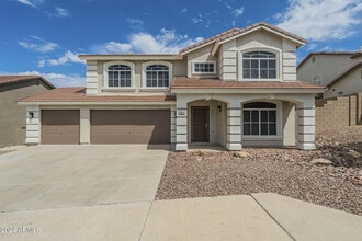 Building Photo - 6326 W El Cortez Pl