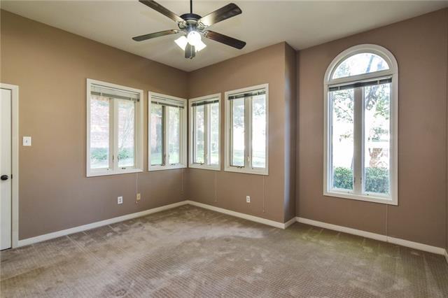 Building Photo - 1113 Shady Oaks Cir