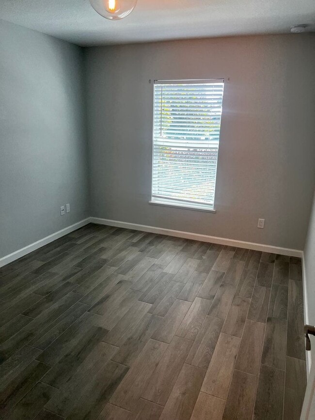 Building Photo - CHARMING 3 BEDROOM, 2 BATH HOME BUILT IN 2022 IN EAST STUART