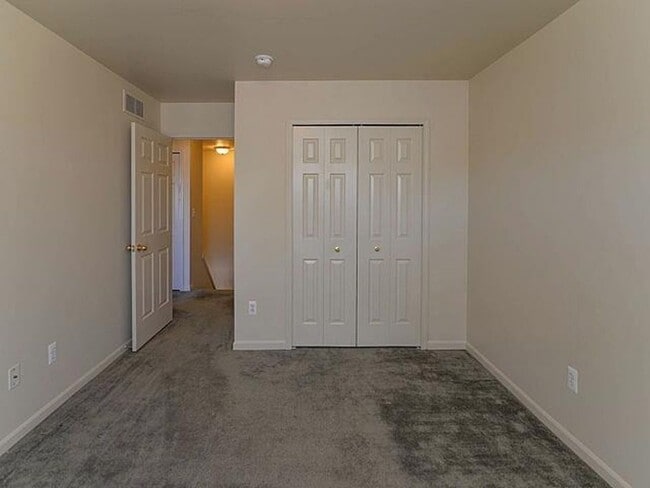 Building Photo - 2076 Cloverly Ln